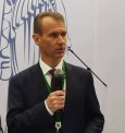 ПМЮФ-2026: ректор академии выступил на сессии  "Почему мы умные, но не богатые?"